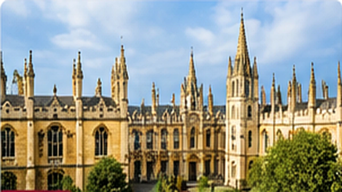 Oxford All Souls College ve tarihi kuleleri